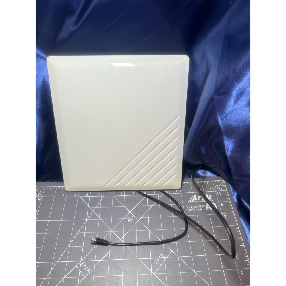 TriQuest 41702 Digital & HDTV Ready Indoor Antenna UHF / VHF / FM Stereo